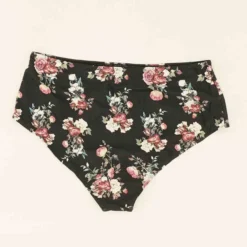 SHEIN Black Floral Two-Piece -Swimwear Shore 0226f305 4380 498b a7aa e117a141bce8