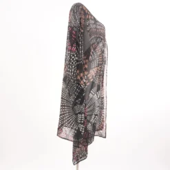 Black Graphic Cover-Up -Swimwear Shore 1bd98619 e951 4d48 97a0 c0ab8a4f33c6 scaled