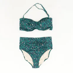 Green Geometric Two-Piece